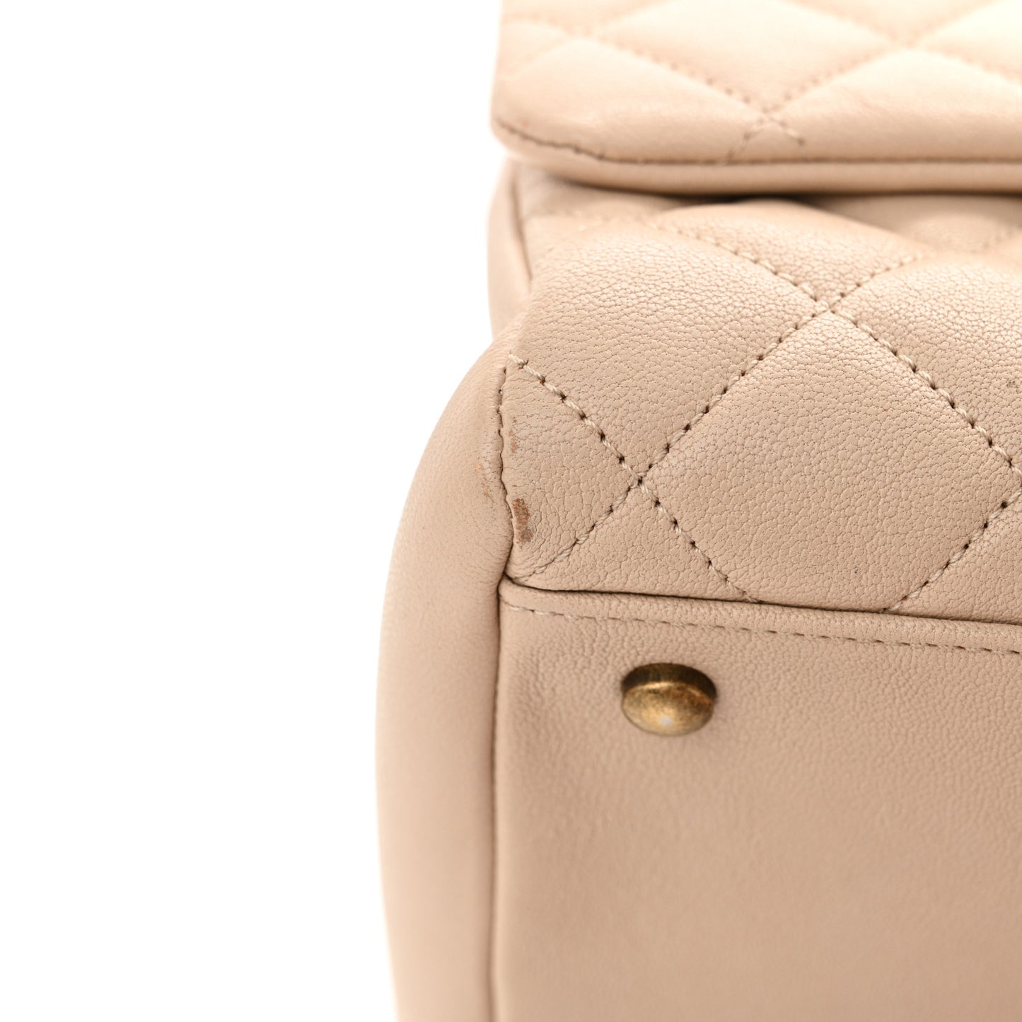 Shiny Sheepskin Quilted Large Trapezio Flap Beige