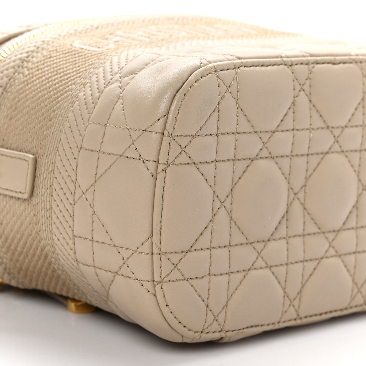 Christian Dior Lambskin Cannage Small Diortravel Vanity Case Light Beige 8 of 11