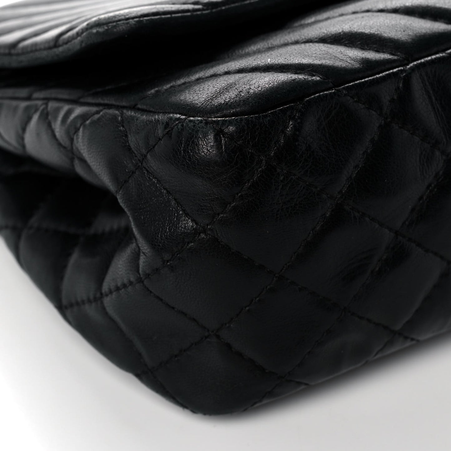 Lambskin Chevron Quilted Single Flap Black