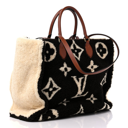 Louis Vuitton Shearling Monogram Giant Teddy Onthego GM Black White 3 of 8