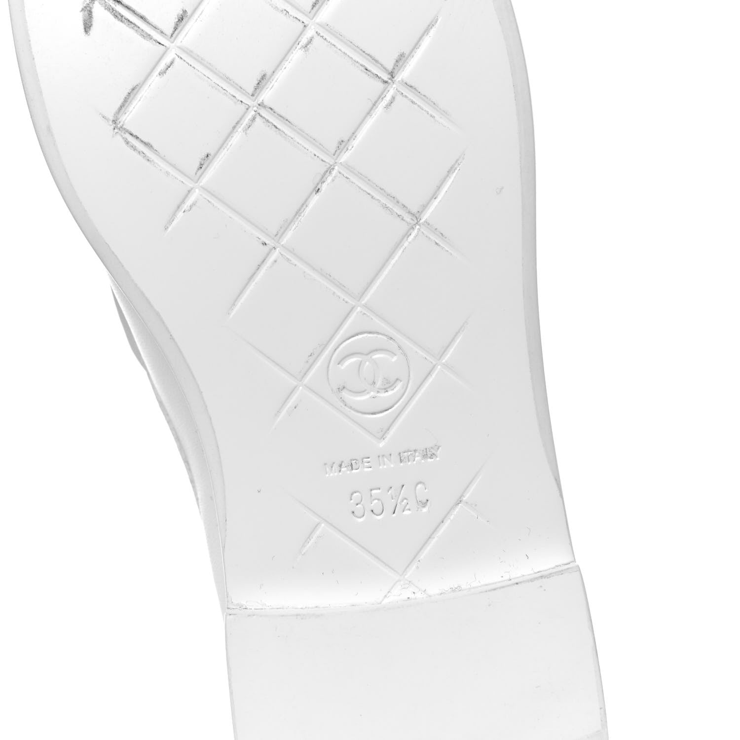 Chanel Lambskin Quilted CC Turnlock Loafers 35.5 White 6 of 8