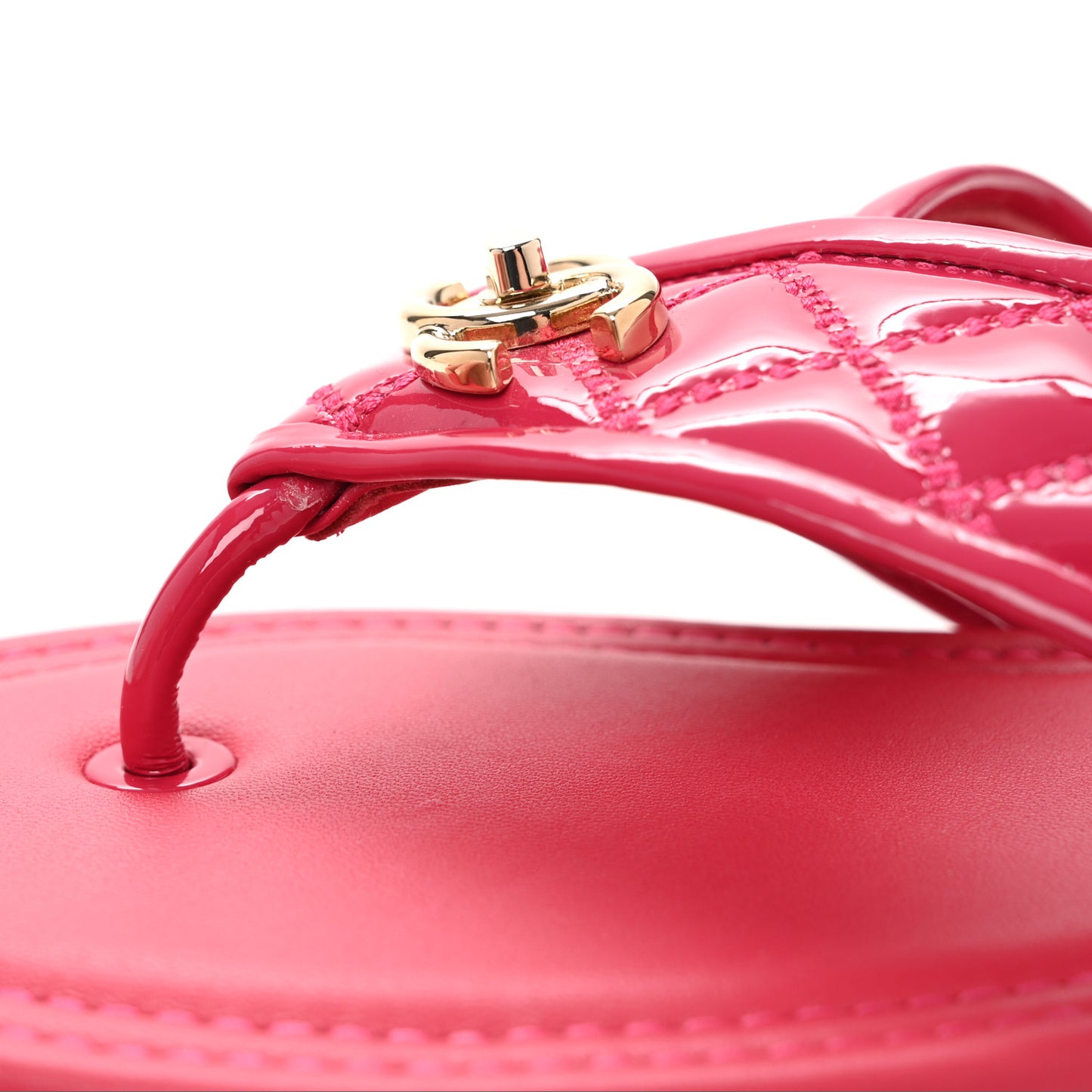 Patent Quilted CC Thong Sandals 38 Pink
