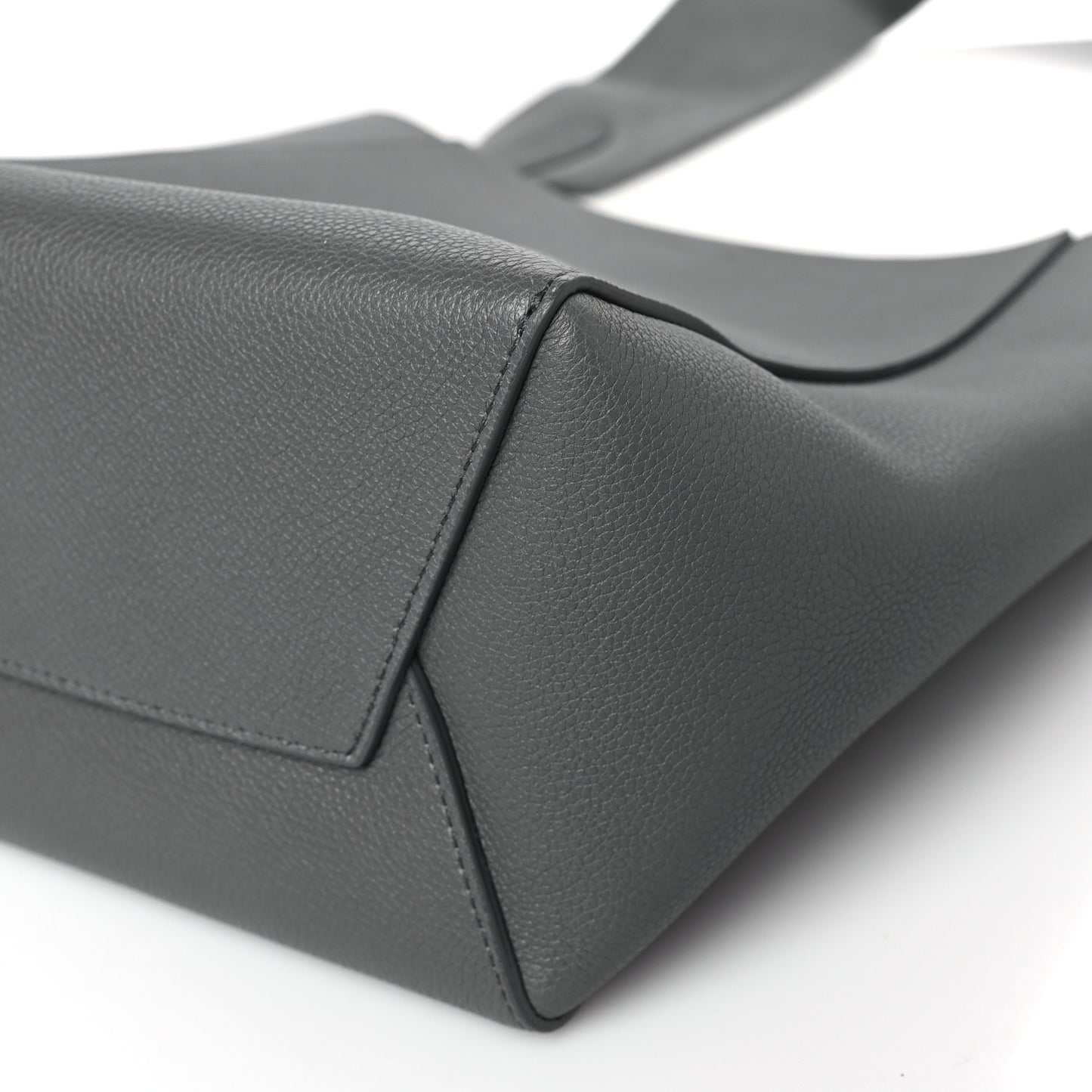 Soft Grained Calfskin Small Sangle Bucket Bag Kohl