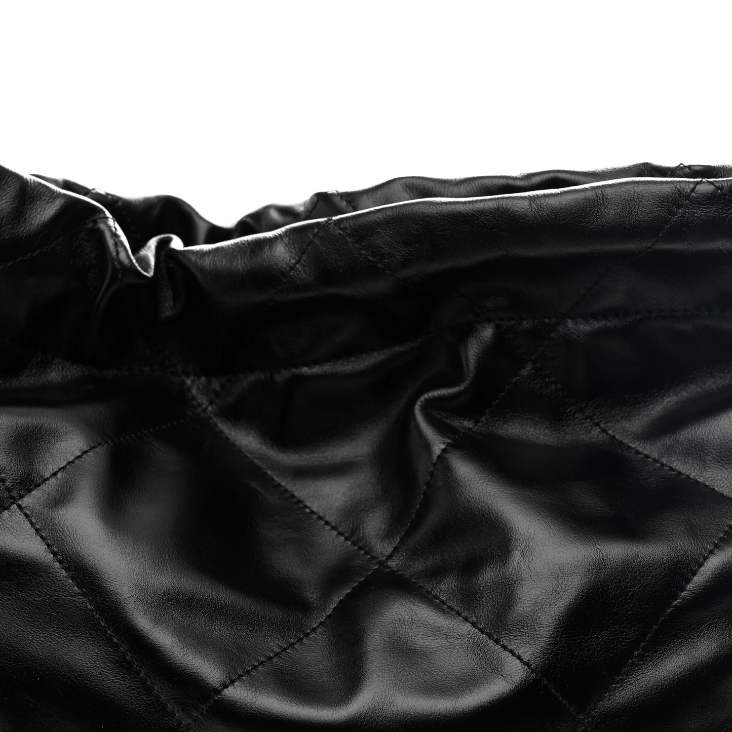 Shiny Calfskin Quilted Chanel 22 Black