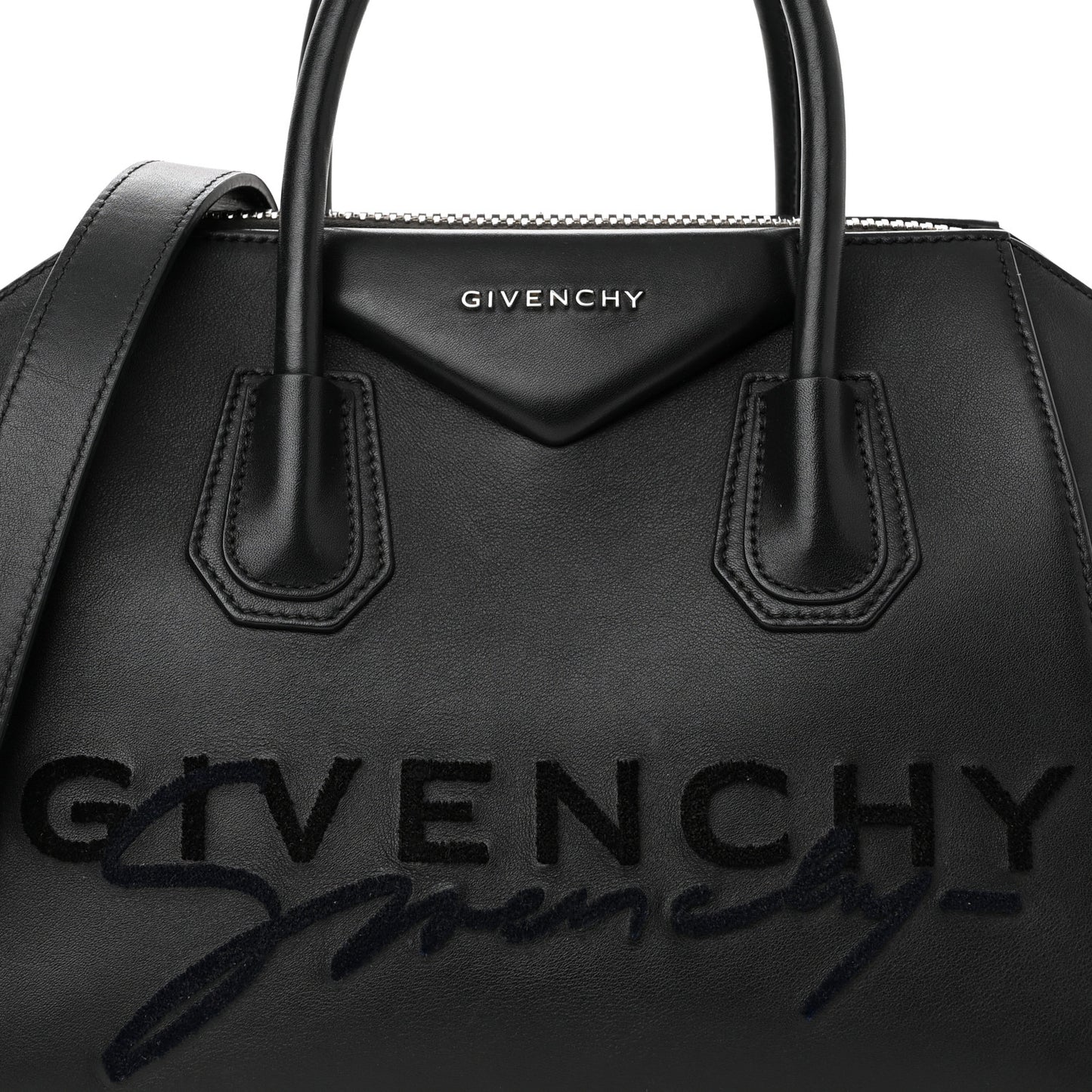 Calfskin Signature Logo Small Antigona Black