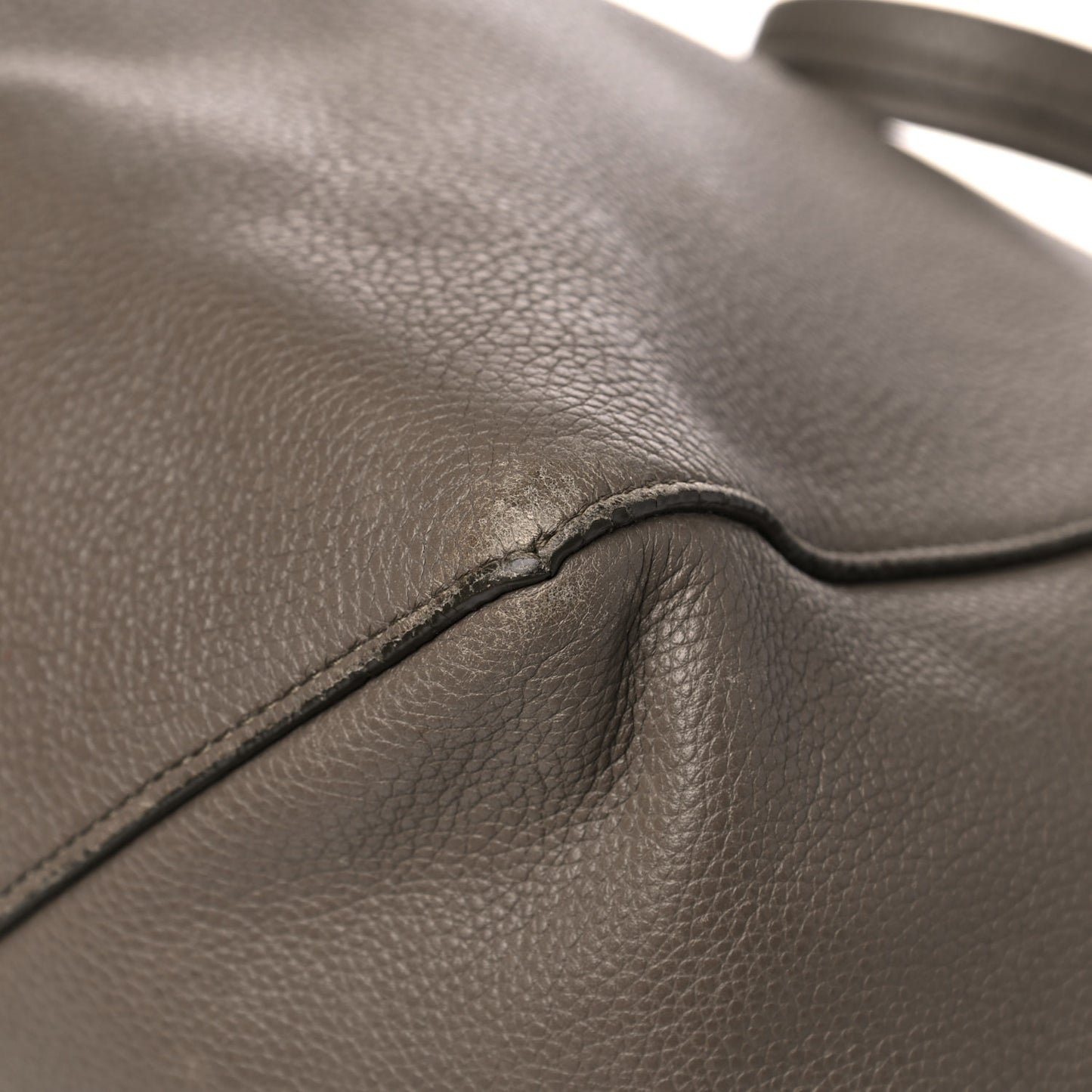 Soft Grained Calfskin Medium Belt Cabas Phantom Souris