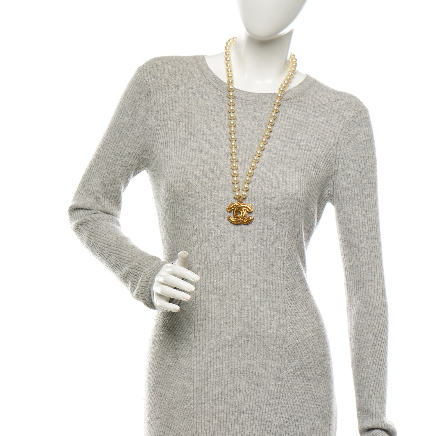 Chanel Pearl CC Necklace Gold 2 of 7
