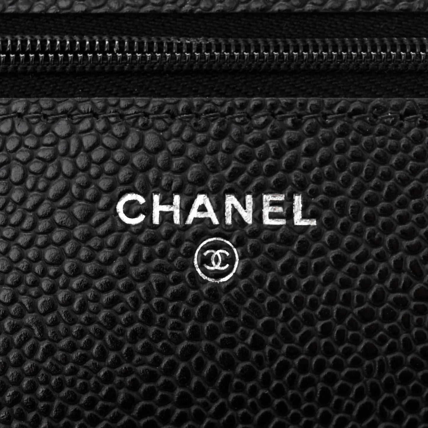 Caviar Quilted Wallet on Chain WOC Black