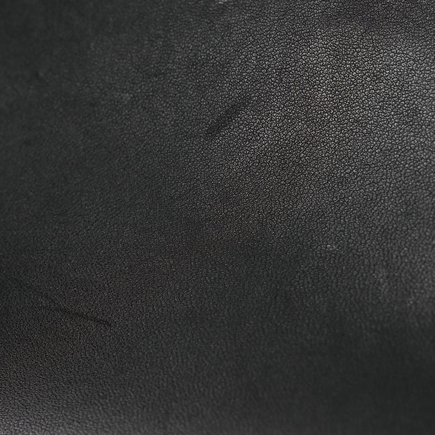 Epsom Constance 18 Black