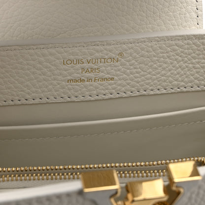 Louis Vuitton Taurillon Small Chain My Capucines Snow 6 of 10