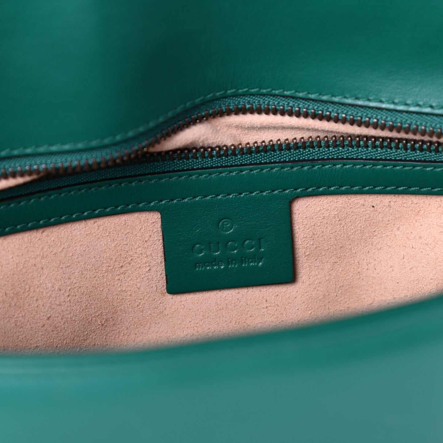 Calfskin Matelasse Small GG Marmont Shoulder Bag Emerald Green