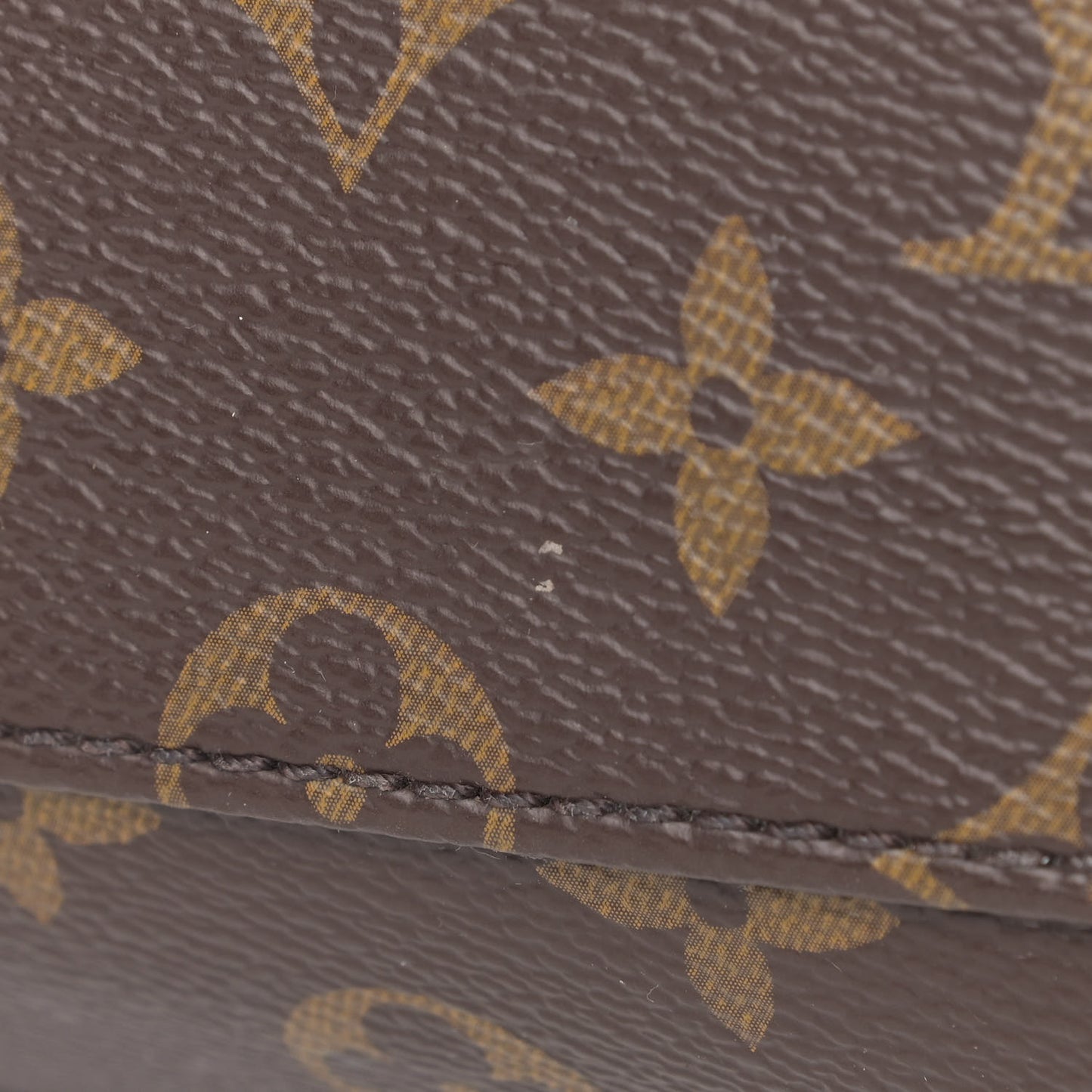 Monogram Tuileries Besace Kaki