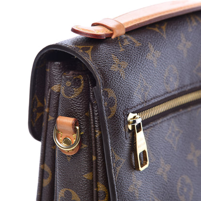 Louis Vuitton Monogram Pochette Metis 18 of 25