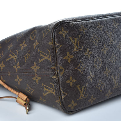 Louis Vuitton Monogram Neverfull MM 8 of 24