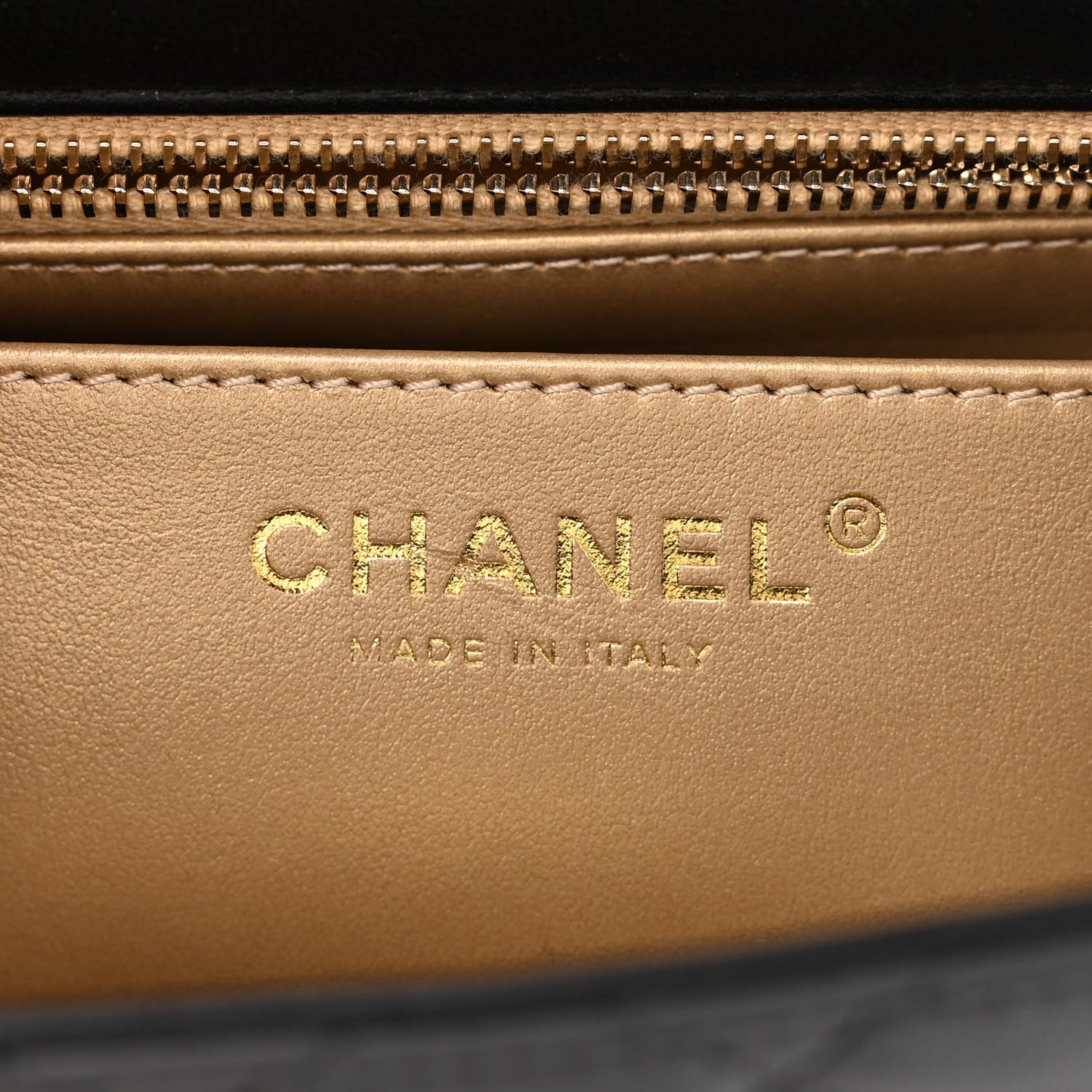 Lambskin Quilted Mini Pearl Crush Flap Black