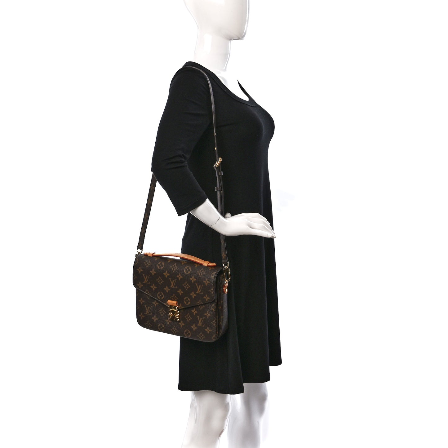 Monogram Pochette Metis