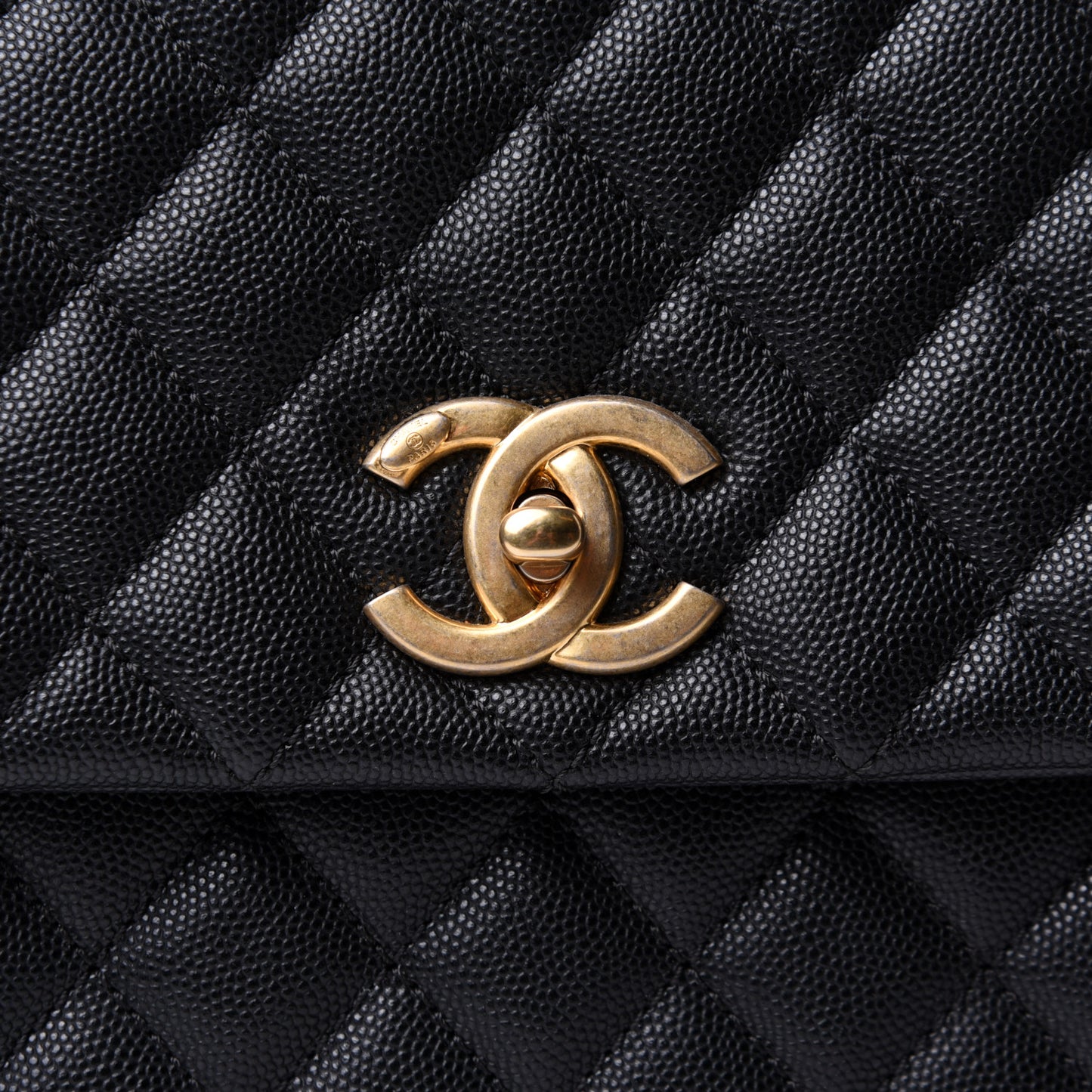 Caviar Lizard Quilted Medium Coco Handle Flap Black