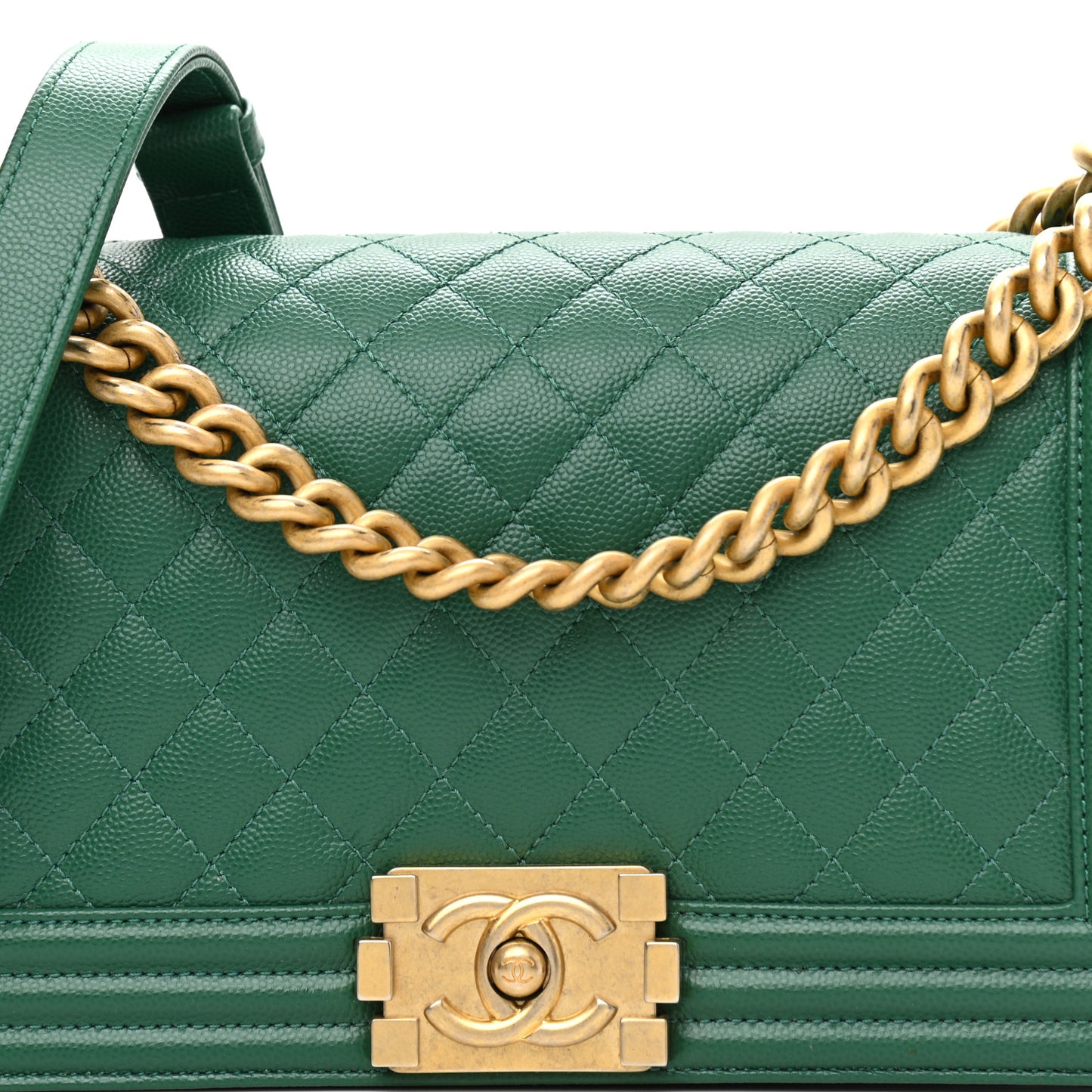 Caviar Quilted Medium Boy Flap Green