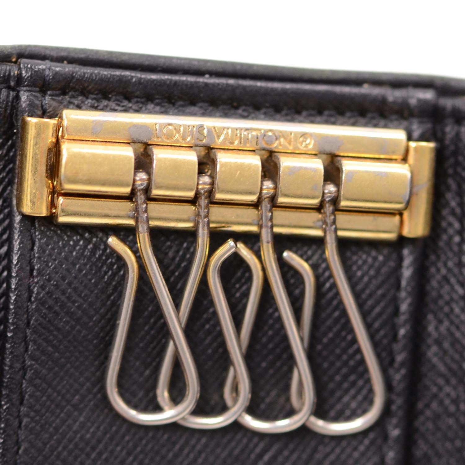 Louis Vuitton Monogram Mary Kate Key Holder 6 of 8