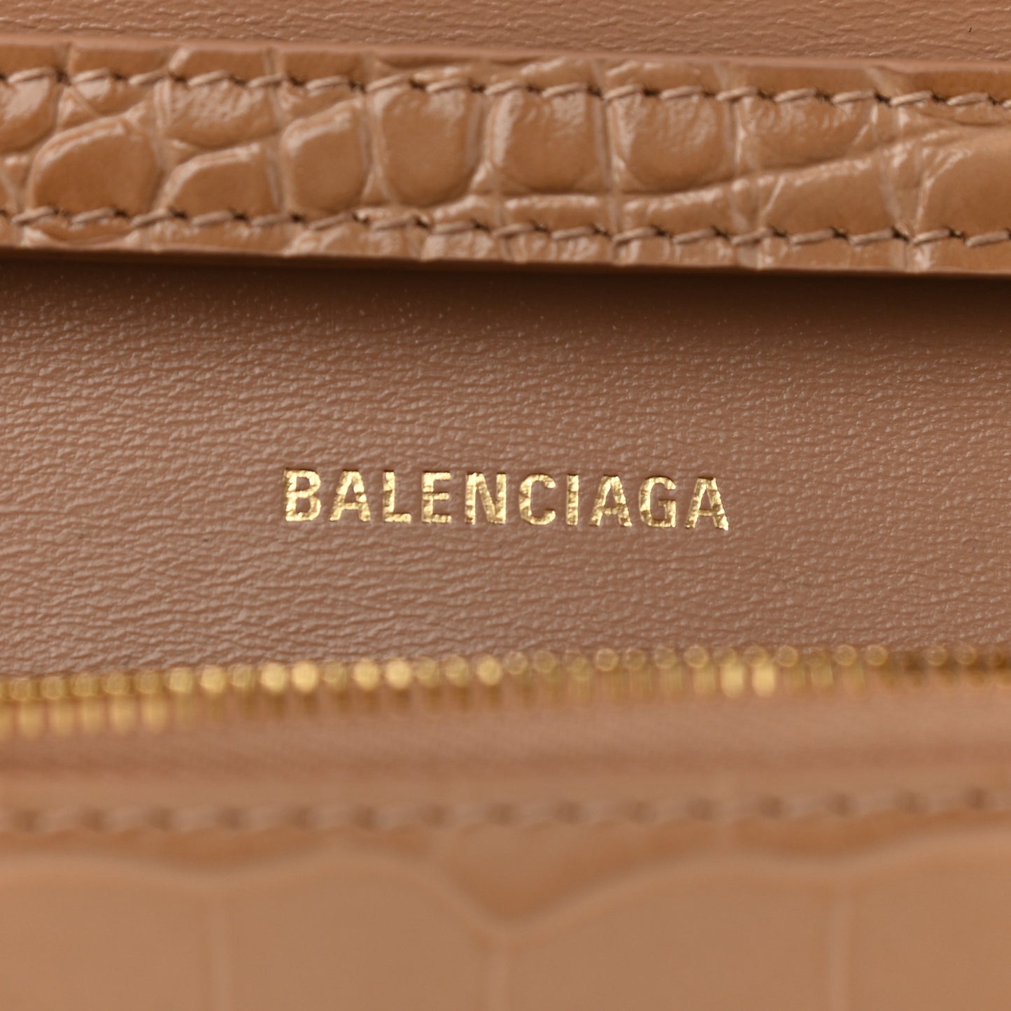 Shiny Calfskin Crocodile Embossed Hourglass Chain Bag Nude Beige