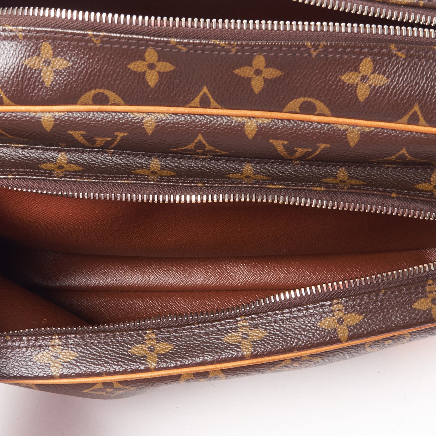 Louis Vuitton Monogram Nil 28 8 of 9