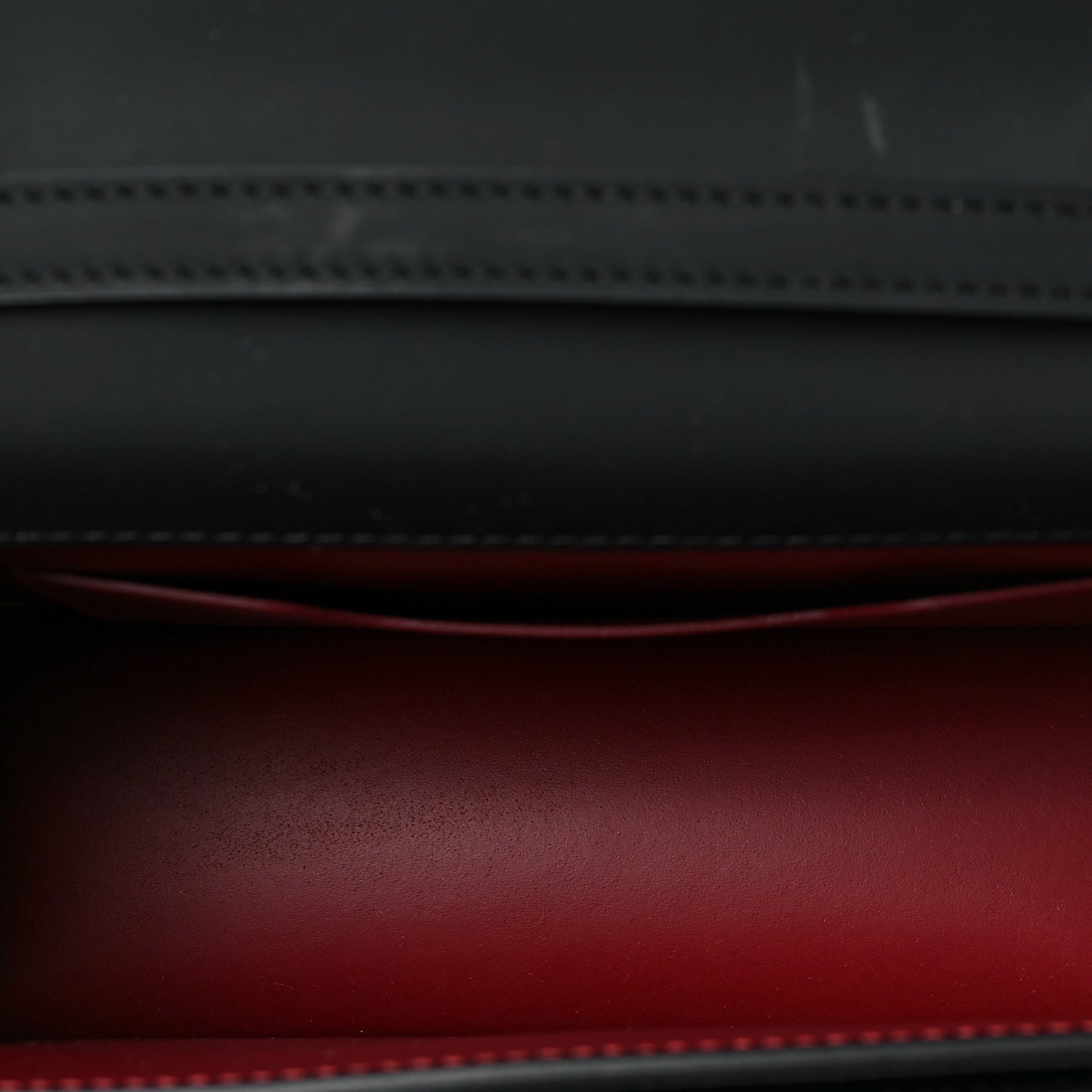 Calfskin Diagonal Quilted Jitney 1.4 Shoulder Bag Black