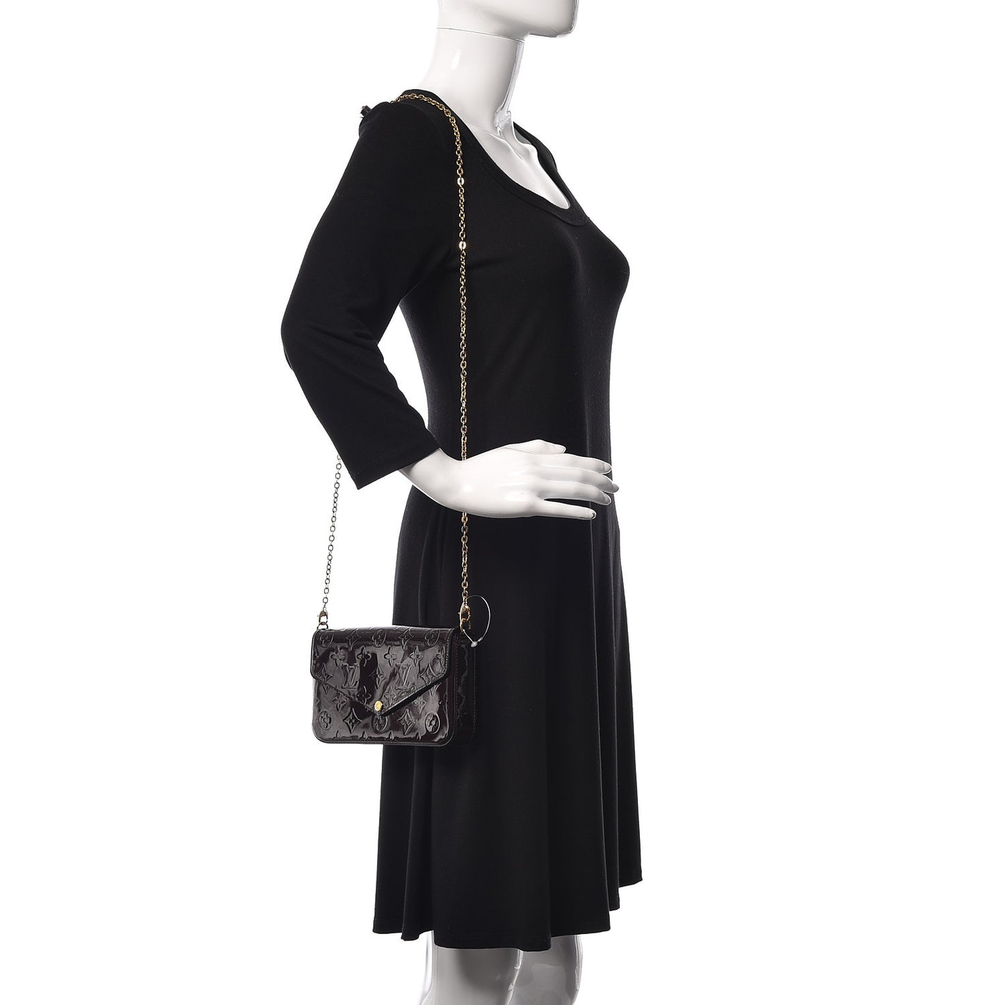 Vernis Pochette Felicie Chain Wallet Amarante