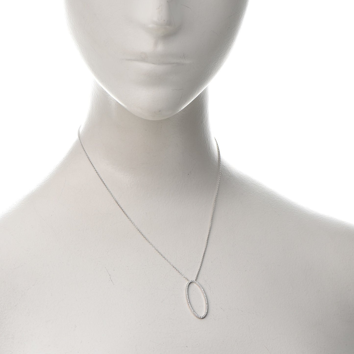 18K White Gold Diamond Metro Oval Pendant Necklace