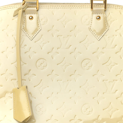Louis Vuitton Vernis Alma GM Blanc Corail 8 of 15