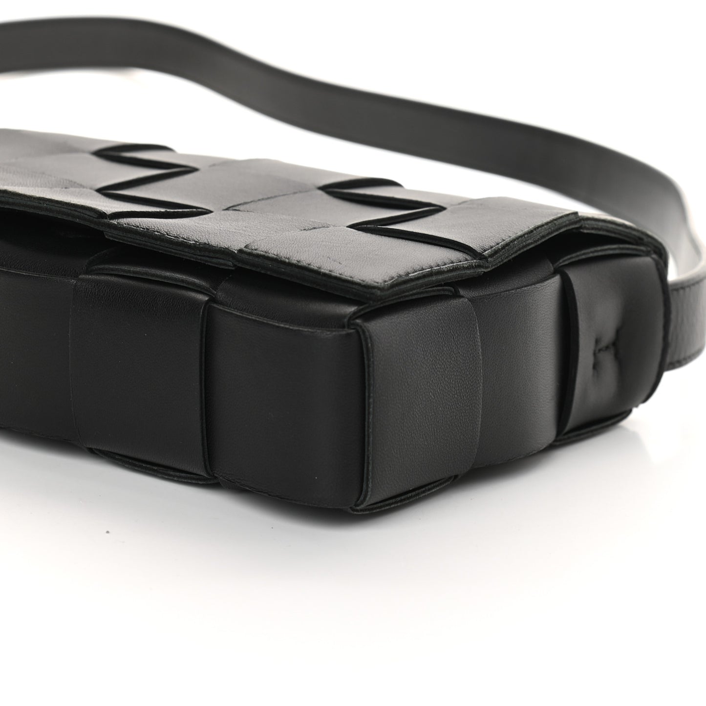 Nappa Maxi Intreccio Cassette Bag Black