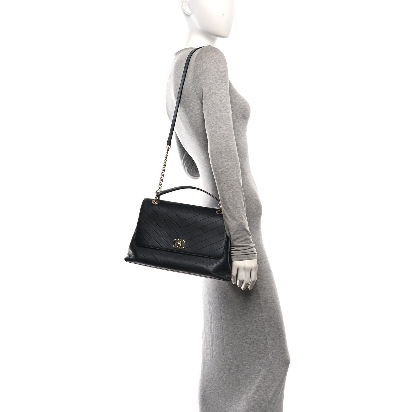 Grained Calfskin Chevron Stitched Medium Chic Top Handle Flap Black