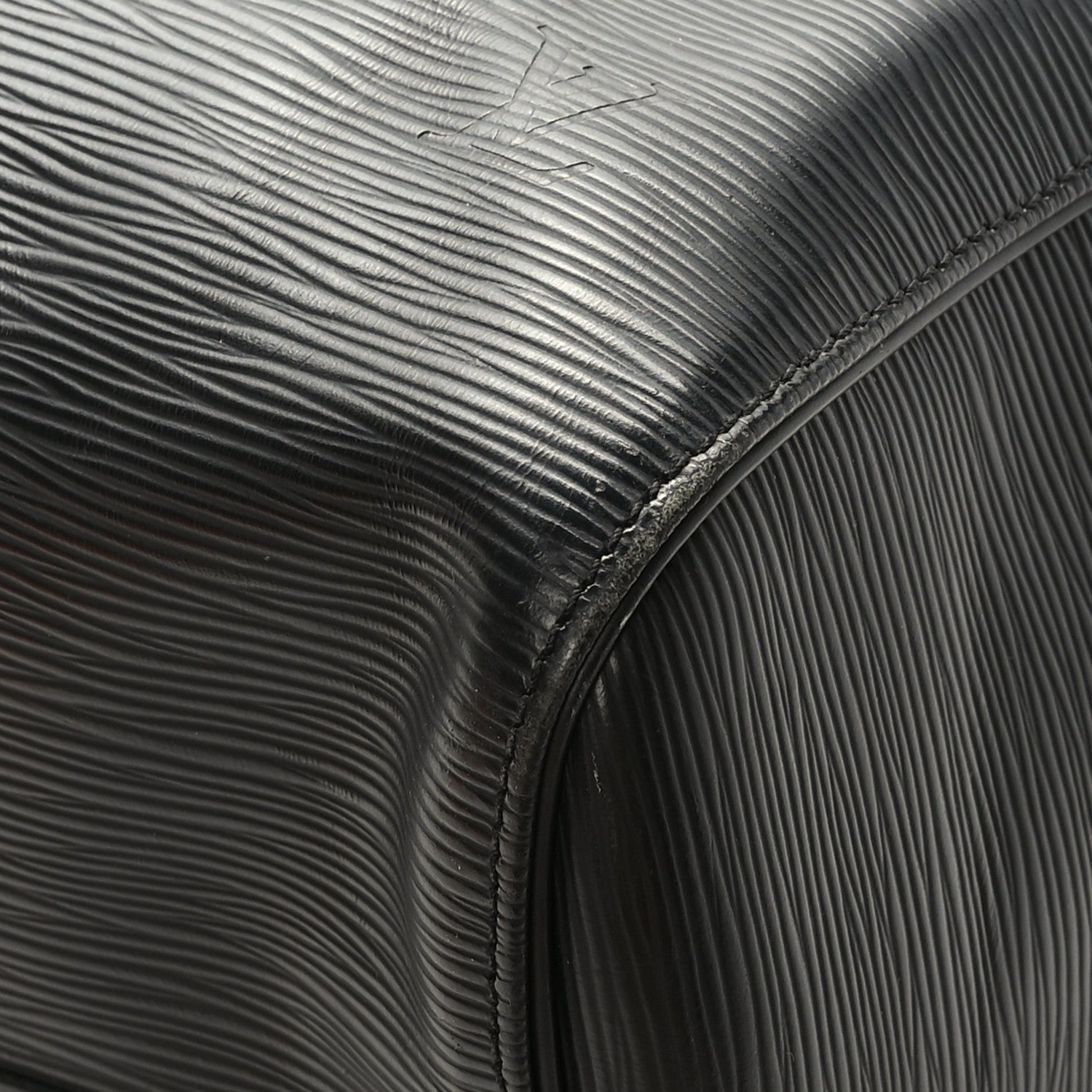 Louis Vuitton Epi Keepall 45 Black 7 of 9