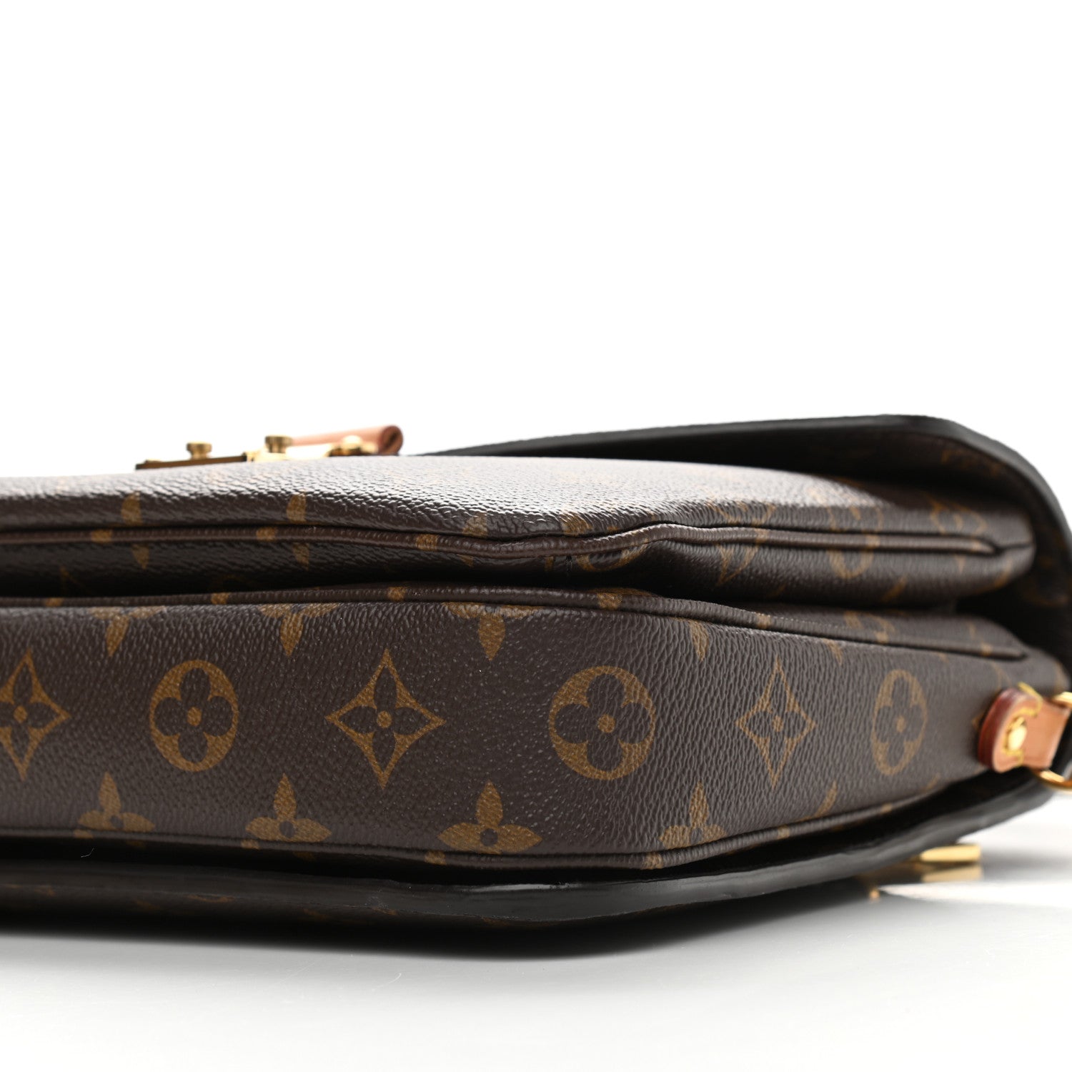 Louis Vuitton Monogram Pochette Metis 6 of 8