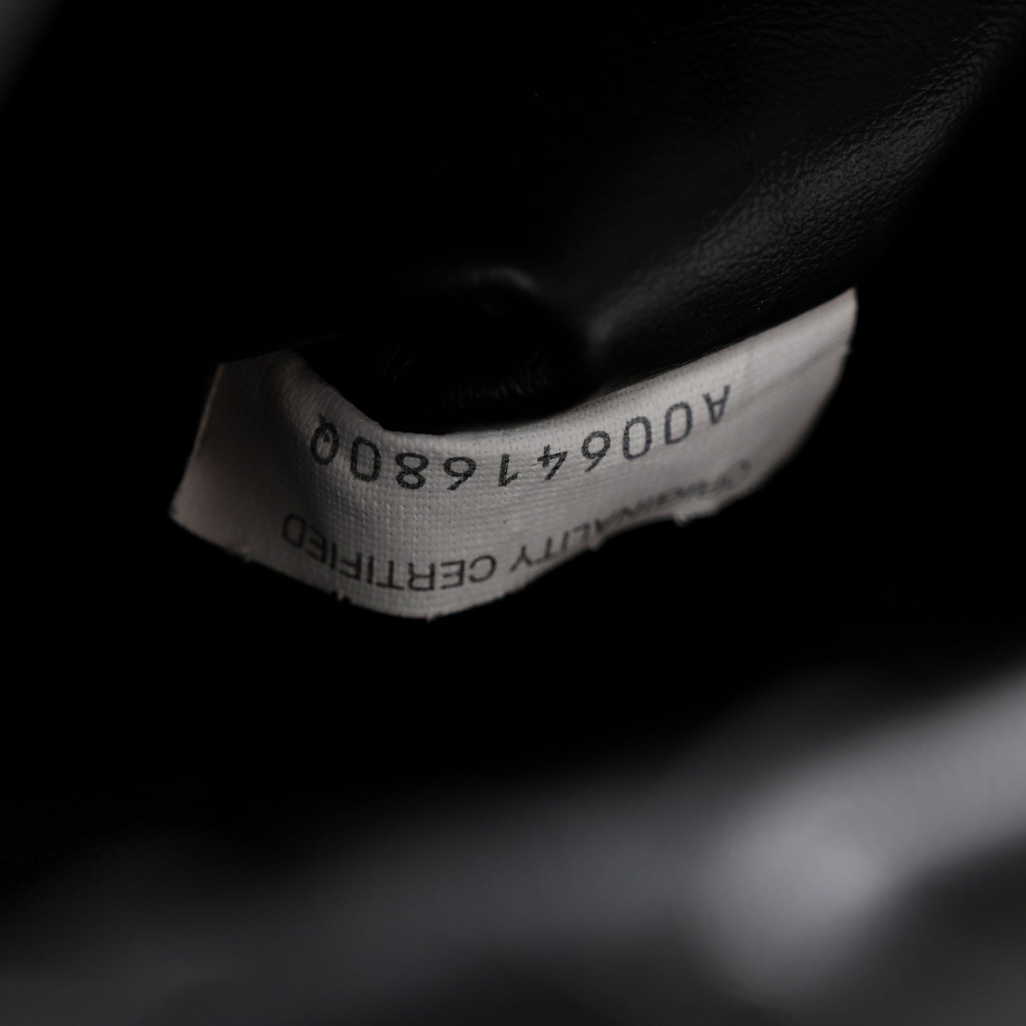 Calfskin Intrecciato Mini Hop Black
