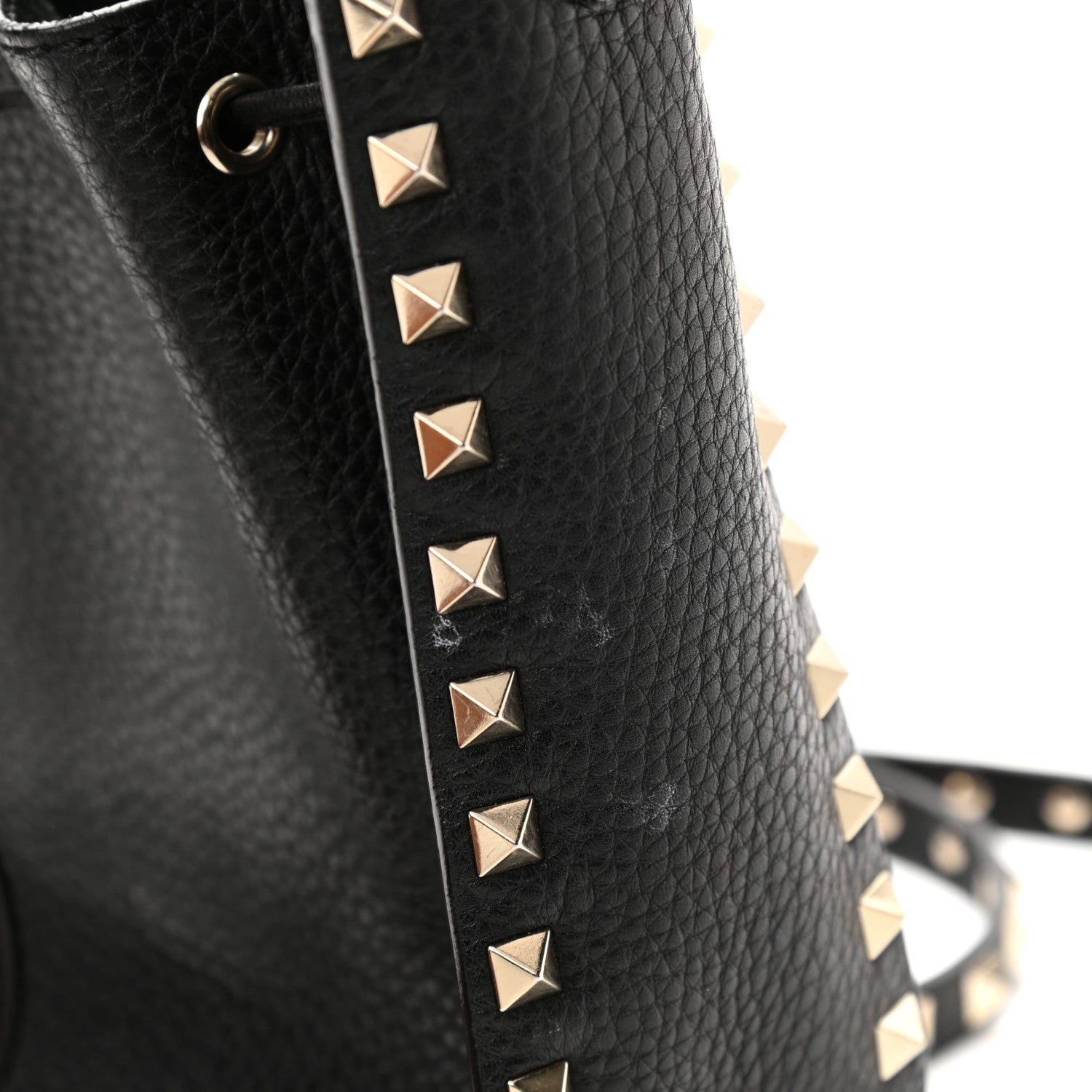 Valentino Garavani Grained Calfskin Rockstud Bucket Bag Black 12 of 13