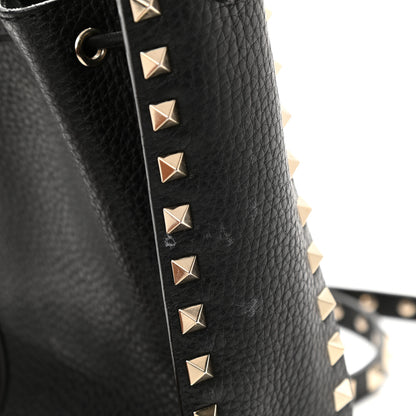 Valentino Garavani Grained Calfskin Rockstud Bucket Bag Black 12 of 13