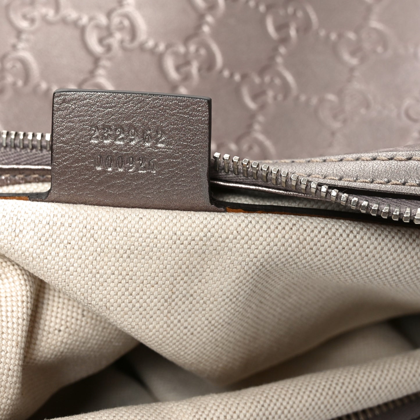 Metallic Guccissima Medium GG Twins Hobo Mauve