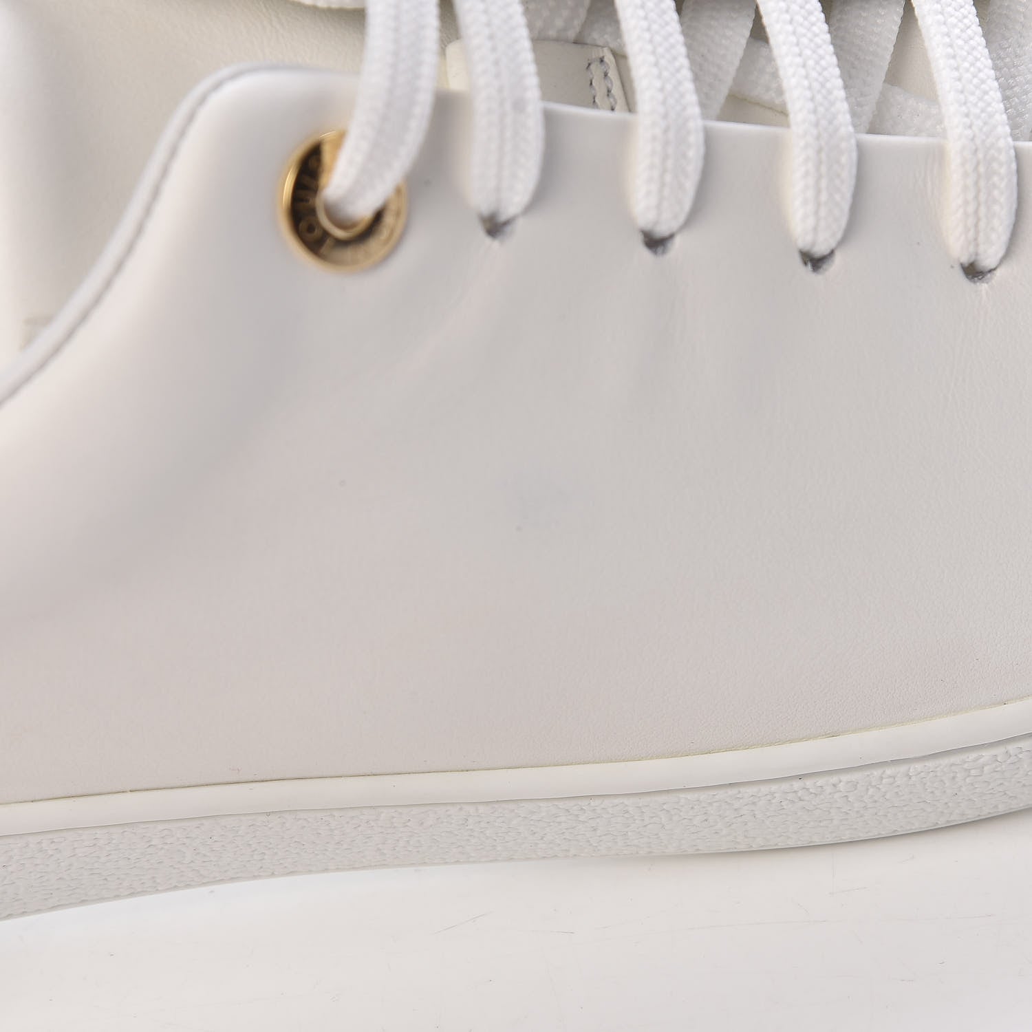 Louis Vuitton Calfskin Frontrow Sneakers 41 White 9 of 9