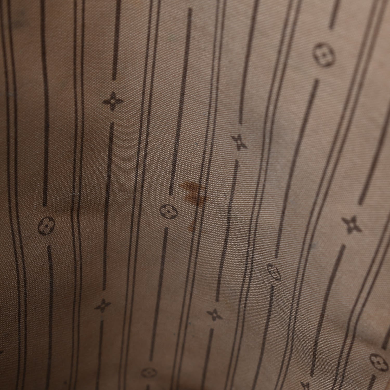 Louis Vuitton Monogram Neverfull GM 8 of 17