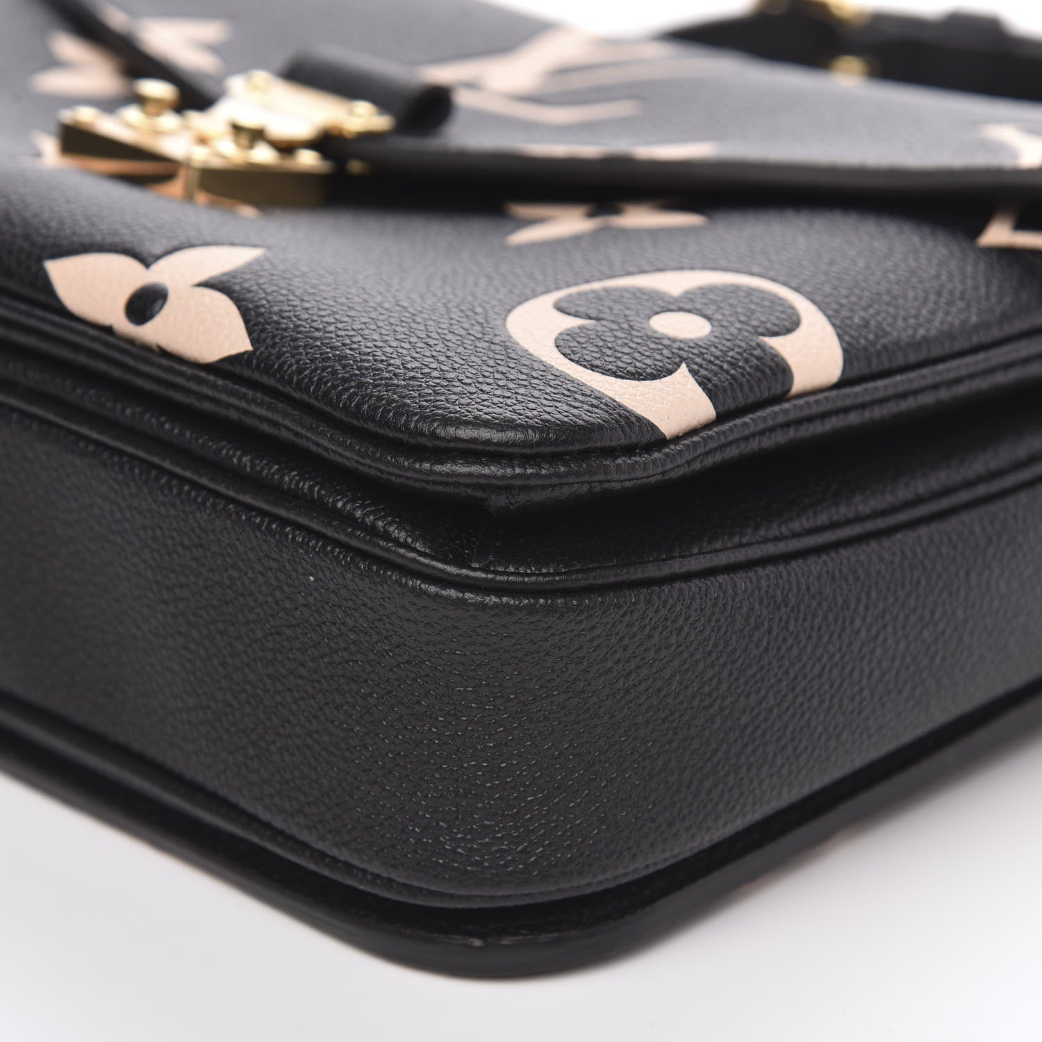 Louis Vuitton Empreinte Monogram Giant Pochette Metis Black Beige 7 of 7