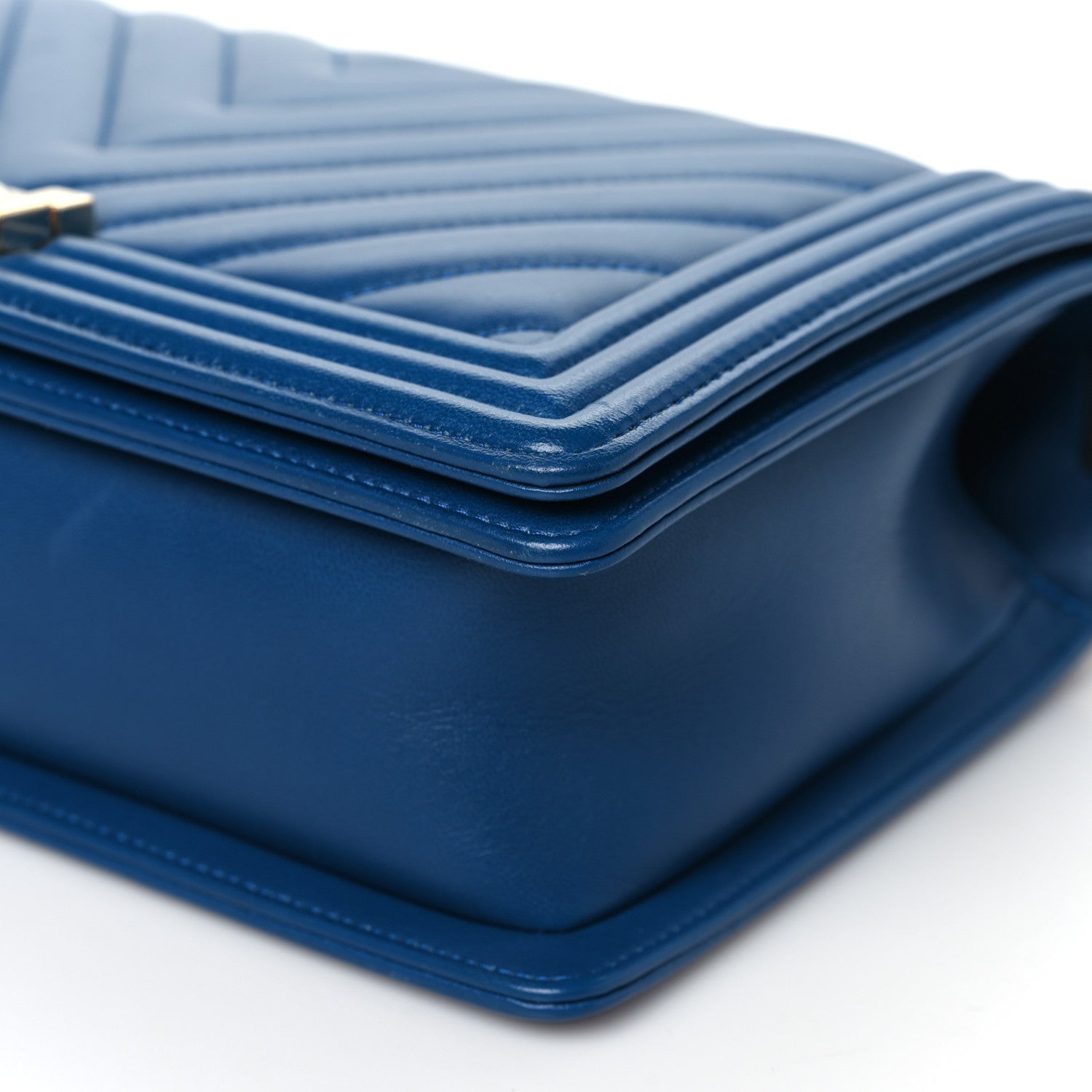 Chanel Lambskin Chevron Quilted New Medium Boy Flap Blue 10 of 10