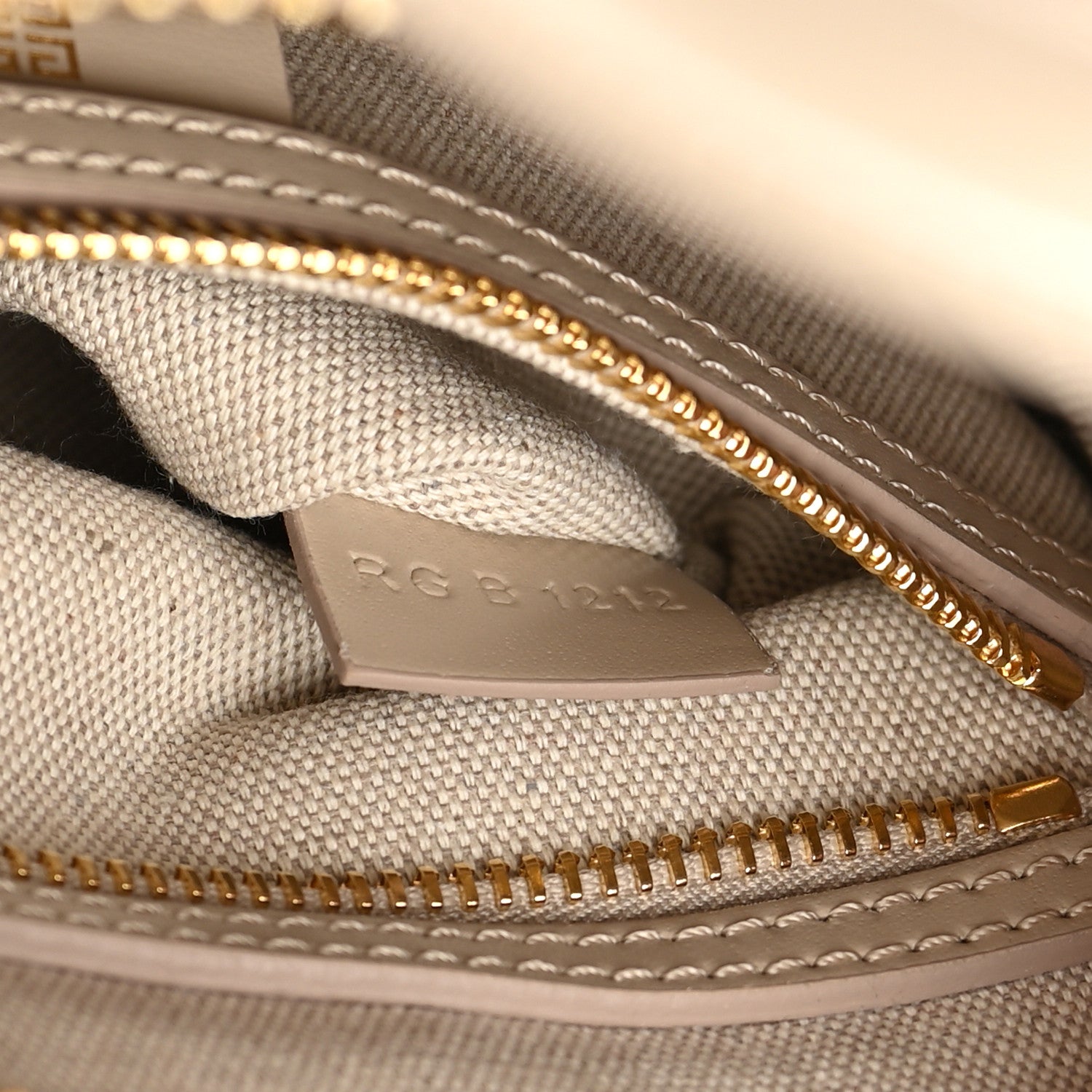 Givenchy Shiny Lord Calfskin Mini Antigona Natural Beige 7 of 13