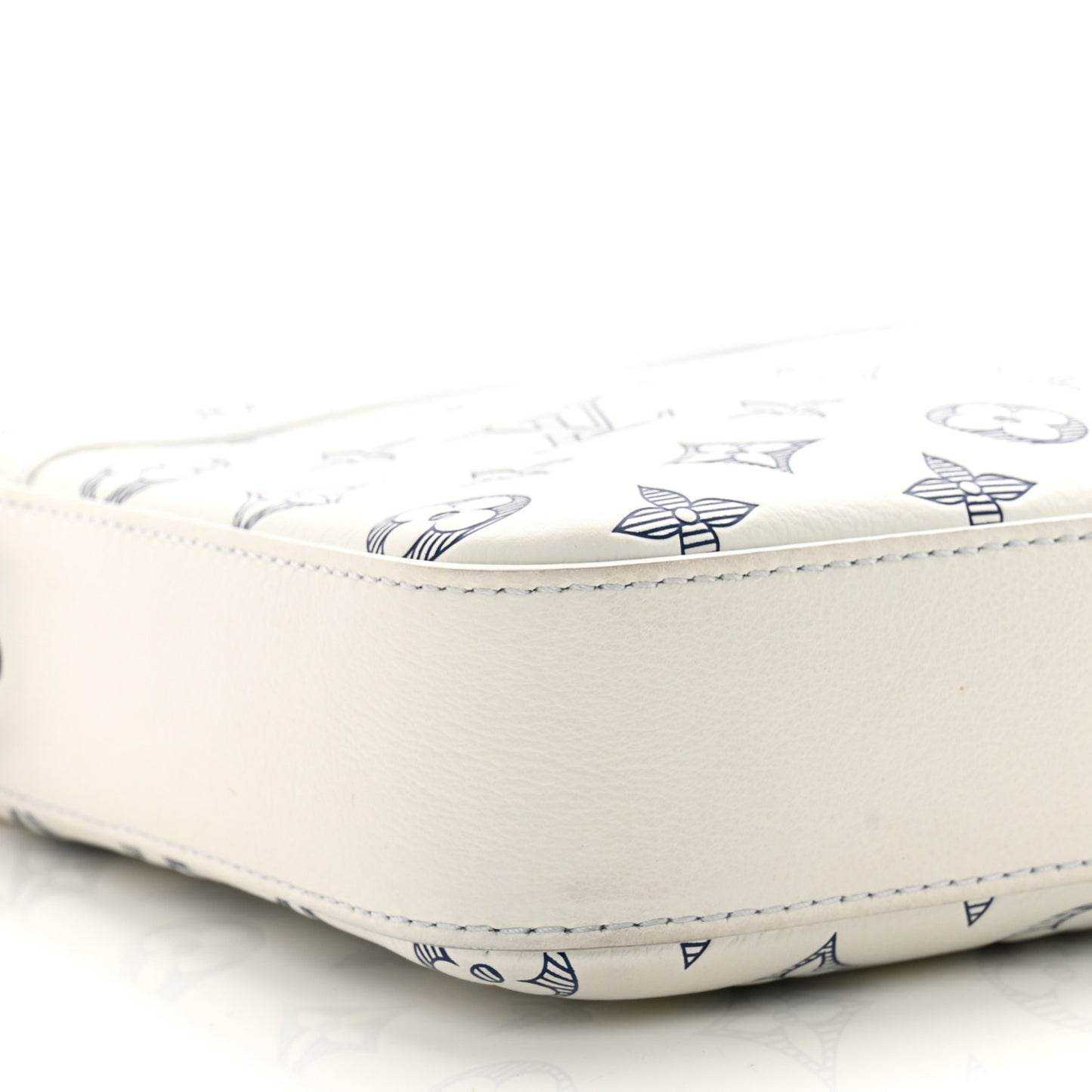 Monogram Shadow G65 Trio Messenger White