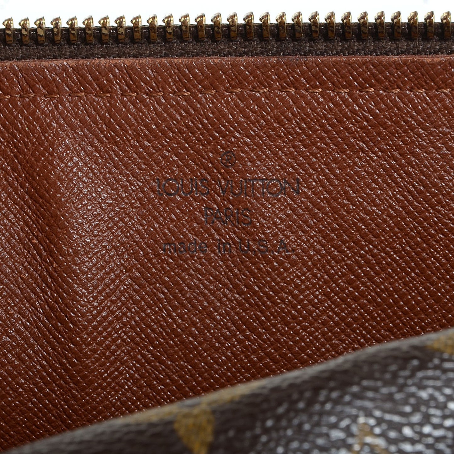 Monogram Papillon 26