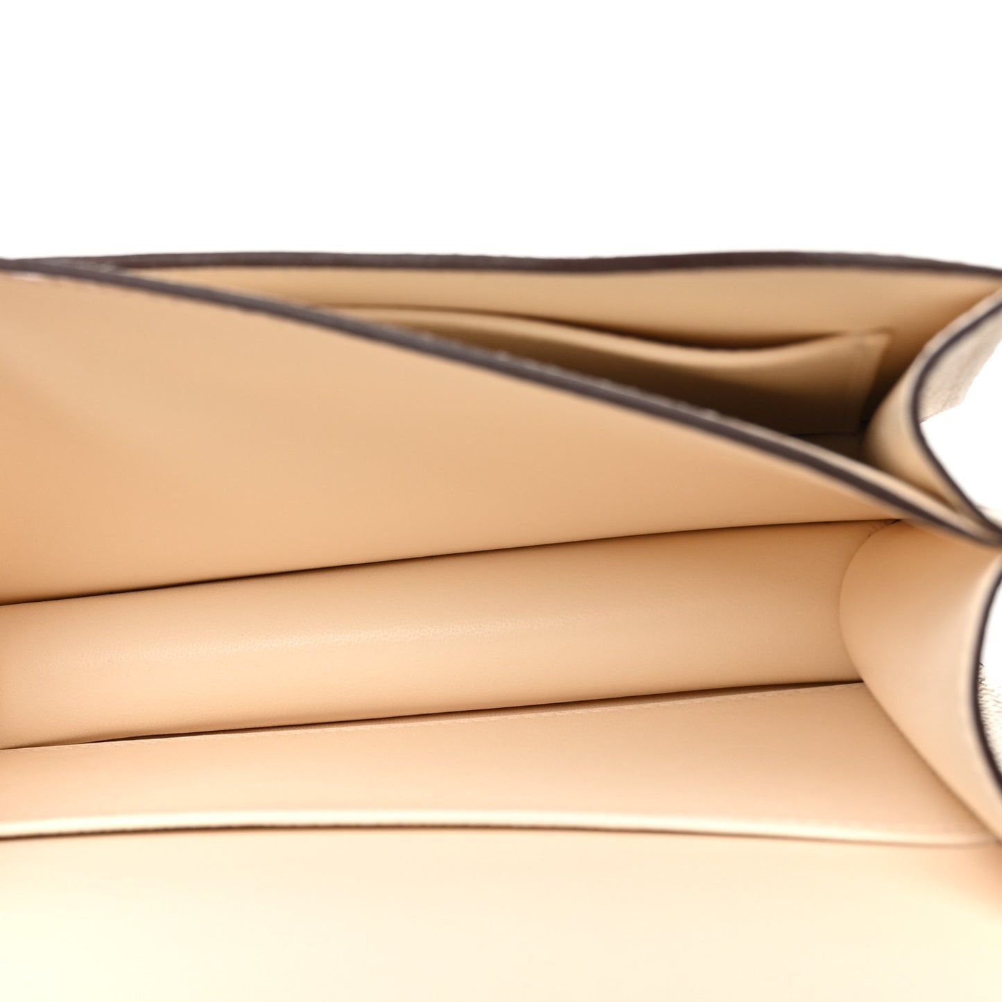 Epsom Constance 18 Nata