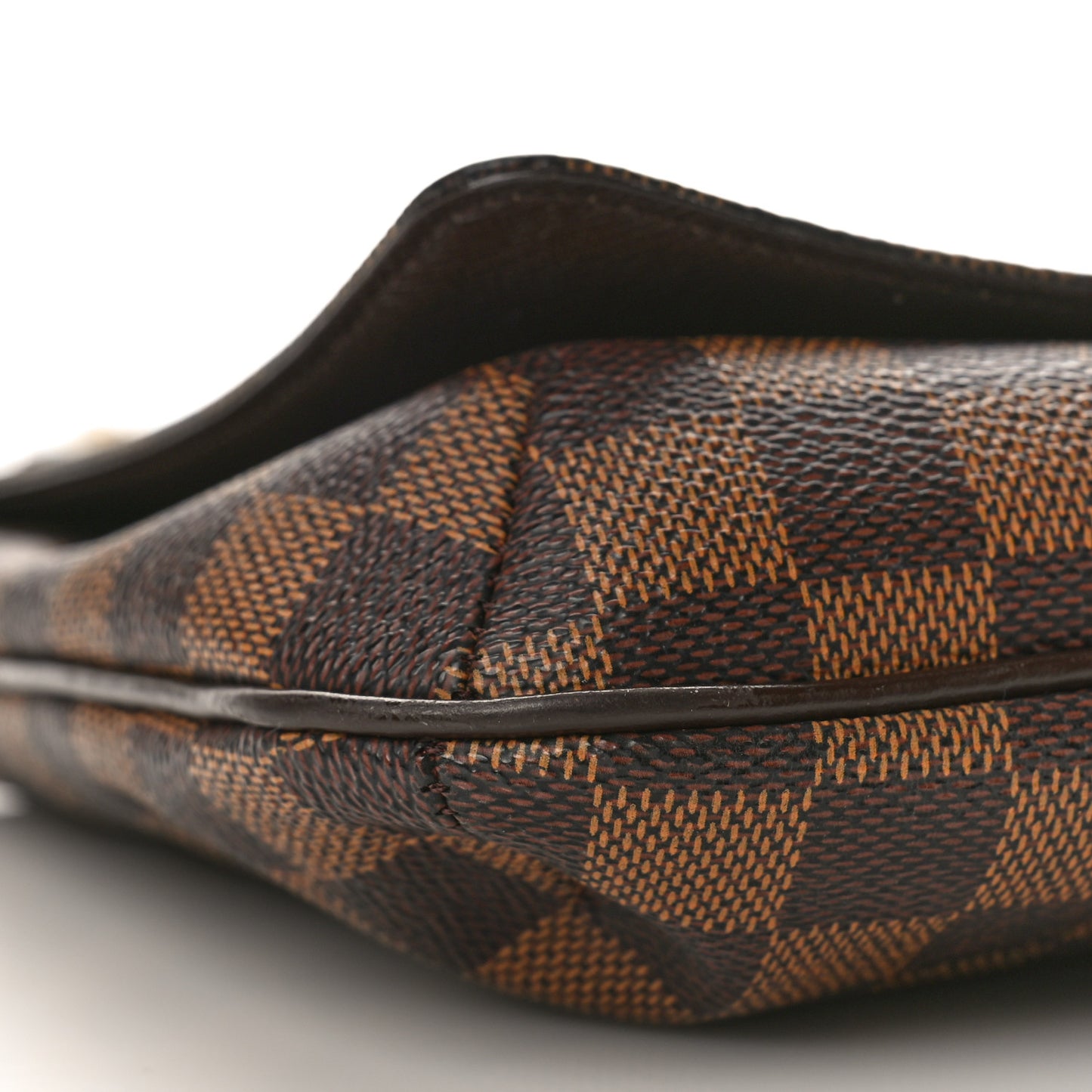 Damier Ebene Musette Tango