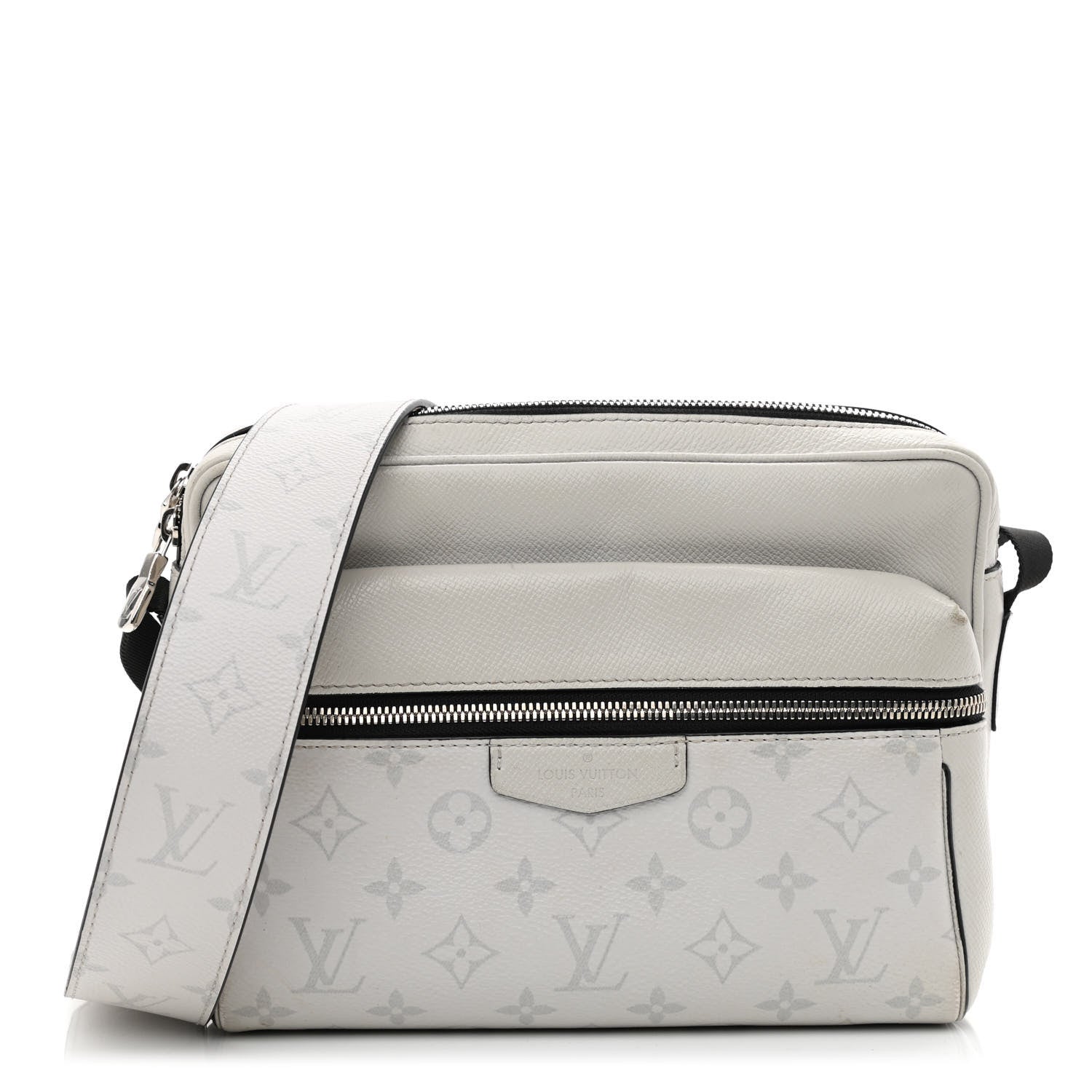 Louis Vuitton Taigarama Outdoor Messenger Antartica 1 of 11