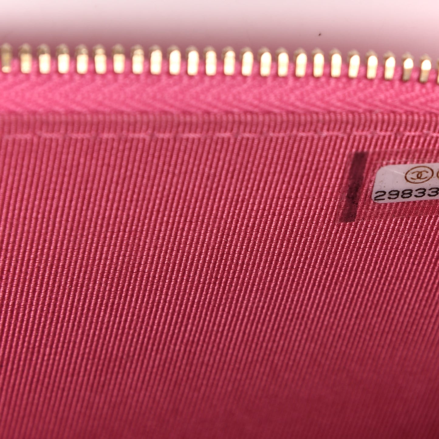 Caviar Quilted Small Vanity Case With Chain Pink