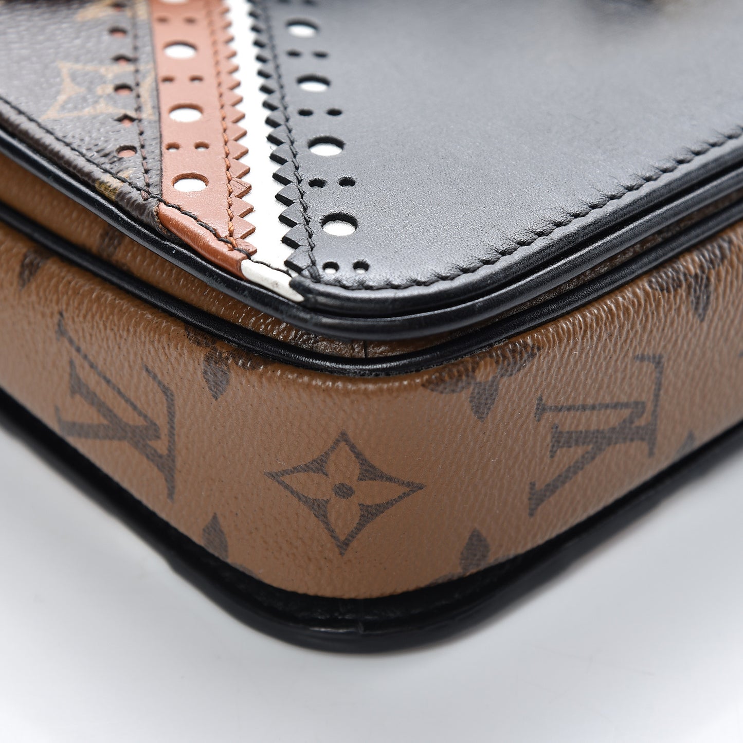 Monogram Pochette Metis MM