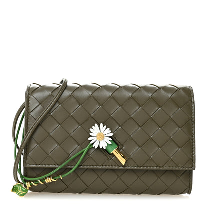 Bottega Veneta Nappa Enamel Intrecciato Daisy Andiamo Pouch Daisy Flow 1 of 9